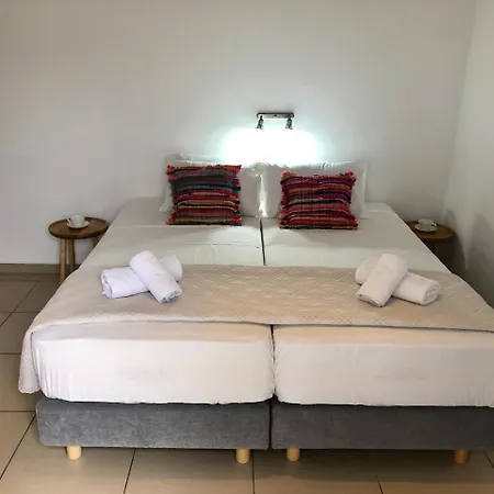 בית הארחה White Myth Mykonos Town
